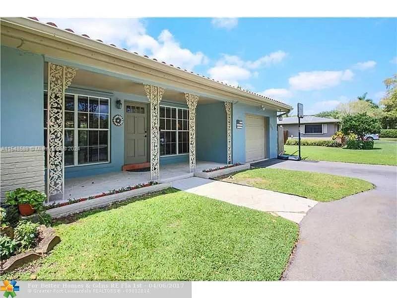 701 Garden Ct, Plantation, FL, 33317 United States, 2 Bedrooms Bedrooms, ,2 BathroomsBathrooms,Residential,For Sale,Garden Ct,A11548589