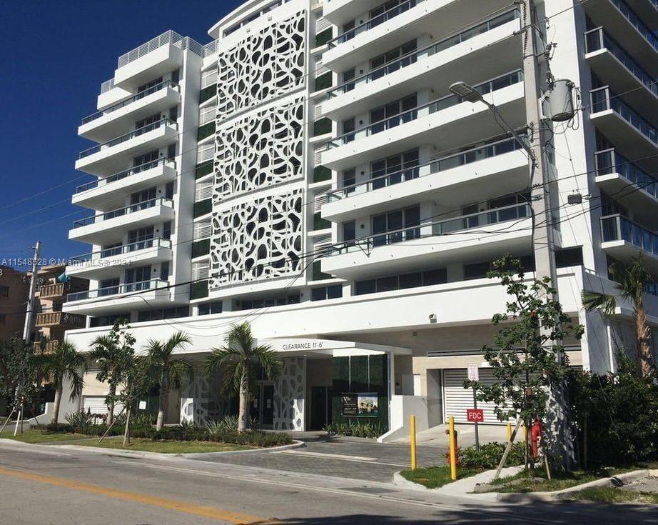 9261 E Bay Harbor Dr 503, Bay Harbor Islands, Florida 33154, 1 Bedroom Bedrooms, ,2 BathroomsBathrooms,Residential,For Sale,9261 E Bay Harbor Dr 503,A11548528