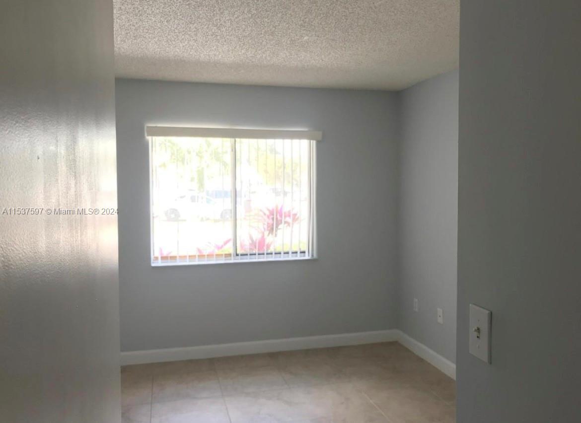 14465 SW 139th Ave Cir E, Miami, Florida 33186, 3 Bedrooms Bedrooms, ,2 BathroomsBathrooms,Residentiallease,For Rent,14465 SW 139th Ave Cir E,A11537597