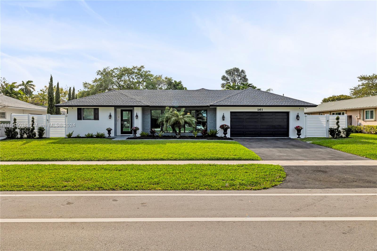 261 El Dorado Pkwy, Plantation, FL, 33317 United States, 5 Bedrooms Bedrooms, ,3 BathroomsBathrooms,Residential,For Sale,El Dorado Pkwy,A11545038