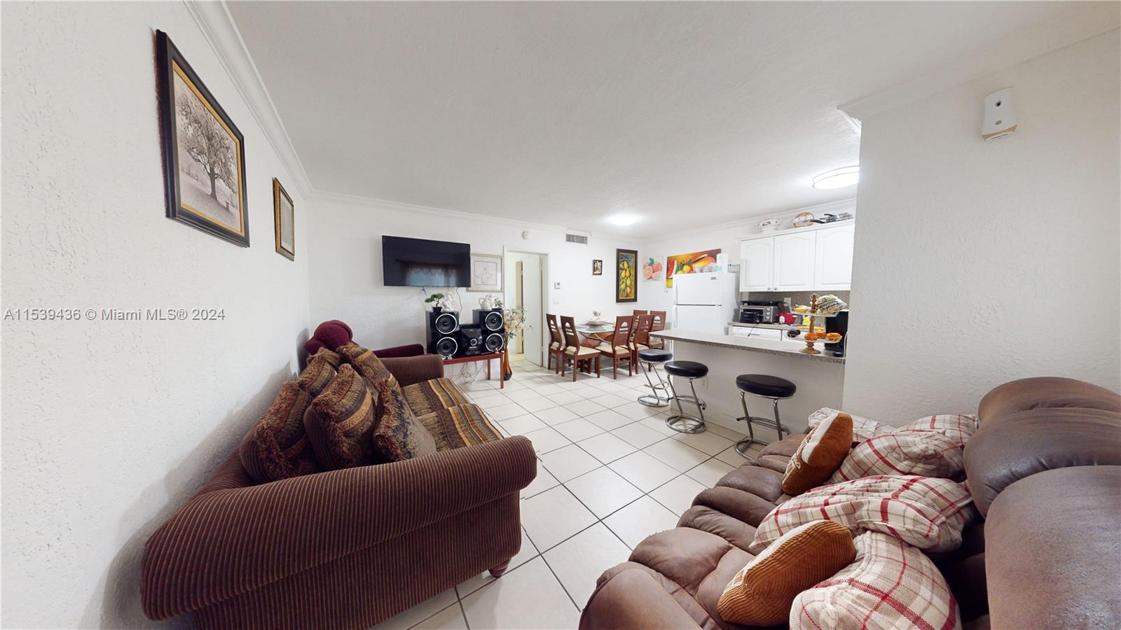 890 NW 45 AV 10, Miami, Florida 33126, 1 Bedroom Bedrooms, ,1 BathroomBathrooms,Residential,For Sale,890 NW 45 AV 10,A11539436