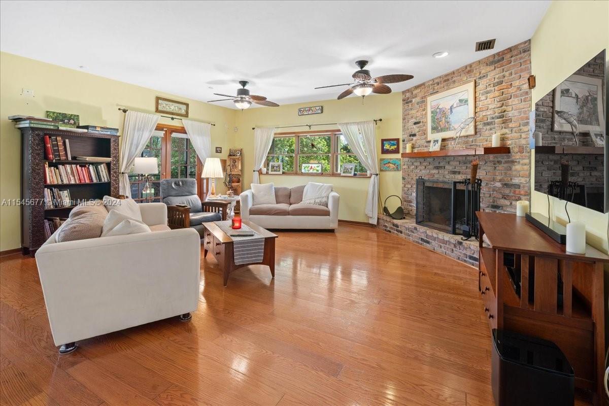 25855 SW 194th Ave, Homestead, Florida 33031, 3 Bedrooms Bedrooms, ,3 BathroomsBathrooms,Residential,For Sale,25855 SW 194th Ave,A11545677