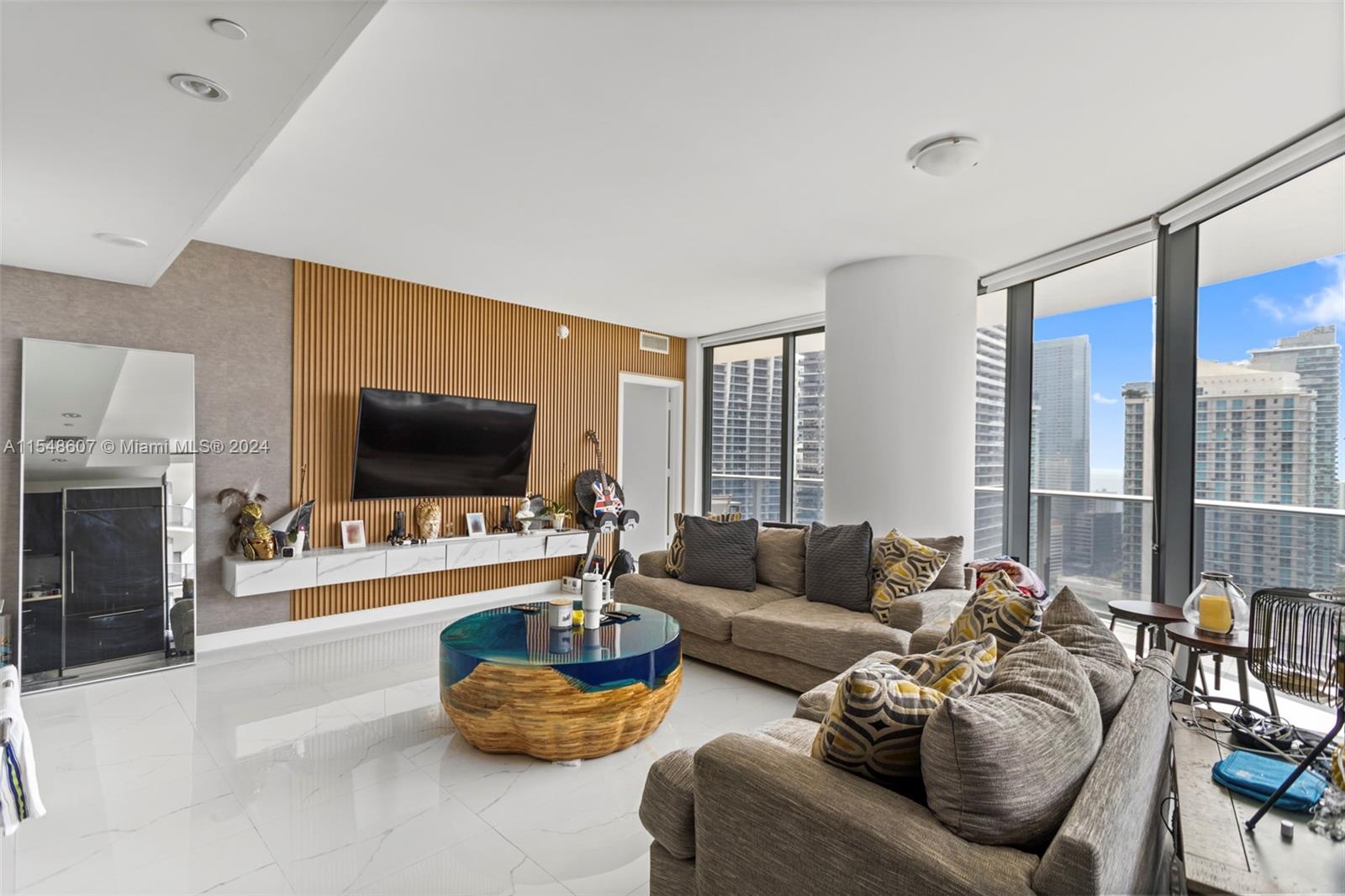 45 SW 9th St 3506, Miami, Florida 33130, 2 Bedrooms Bedrooms, ,2 BathroomsBathrooms,Residential,For Sale,45 SW 9th St 3506,A11548607