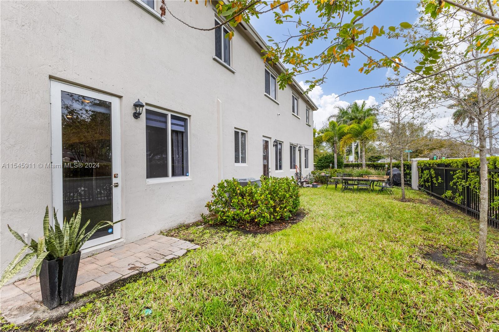 20881 9th Path, Miami Gardens, FL, 33169 United States, 4 Bedrooms Bedrooms, ,3 BathroomsBathrooms,Residential,For Sale,9th Path,A11545911