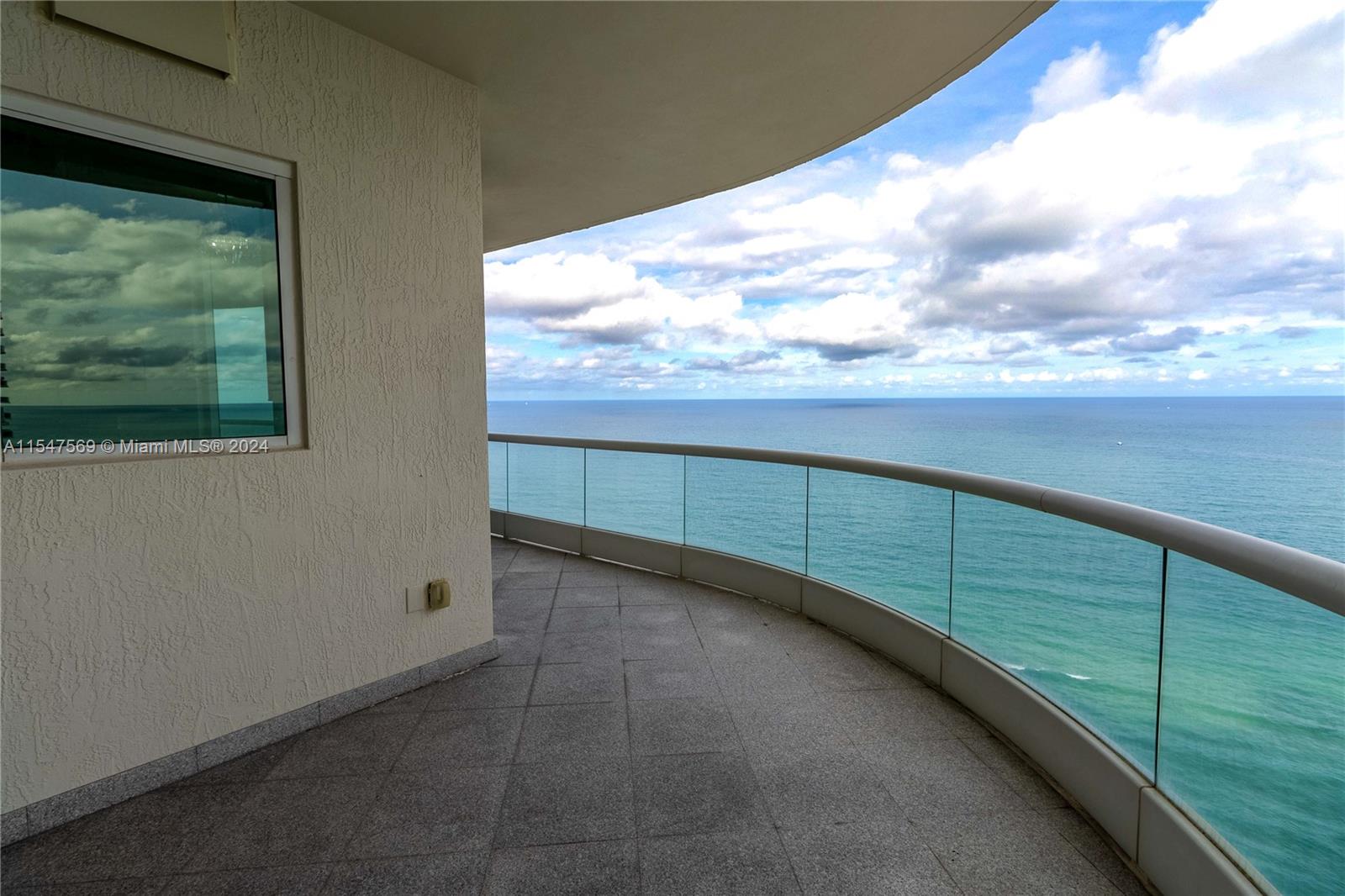 16051 Collins Ave 2402, Sunny Isles Beach, Florida 33160, 2 Bedrooms Bedrooms, ,2 BathroomsBathrooms,Residential,For Sale,16051 Collins Ave 2402,A11547569