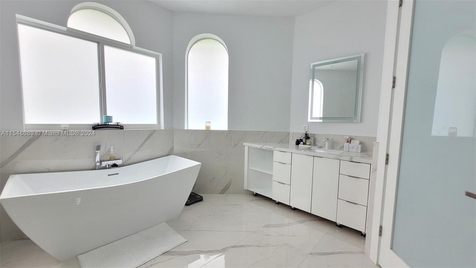 19301 SW 135th Ct, Miami, Florida 33177, 5 Bedrooms Bedrooms, ,4 BathroomsBathrooms,Residential,For Sale,19301 SW 135th Ct,A11548689