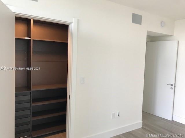 1451 Brickell Ave, Miami, FL, 33131 United States, 1 Bedroom Bedrooms, ,1 BathroomBathrooms,Residential,For Sale,Brickell Ave,A11548743