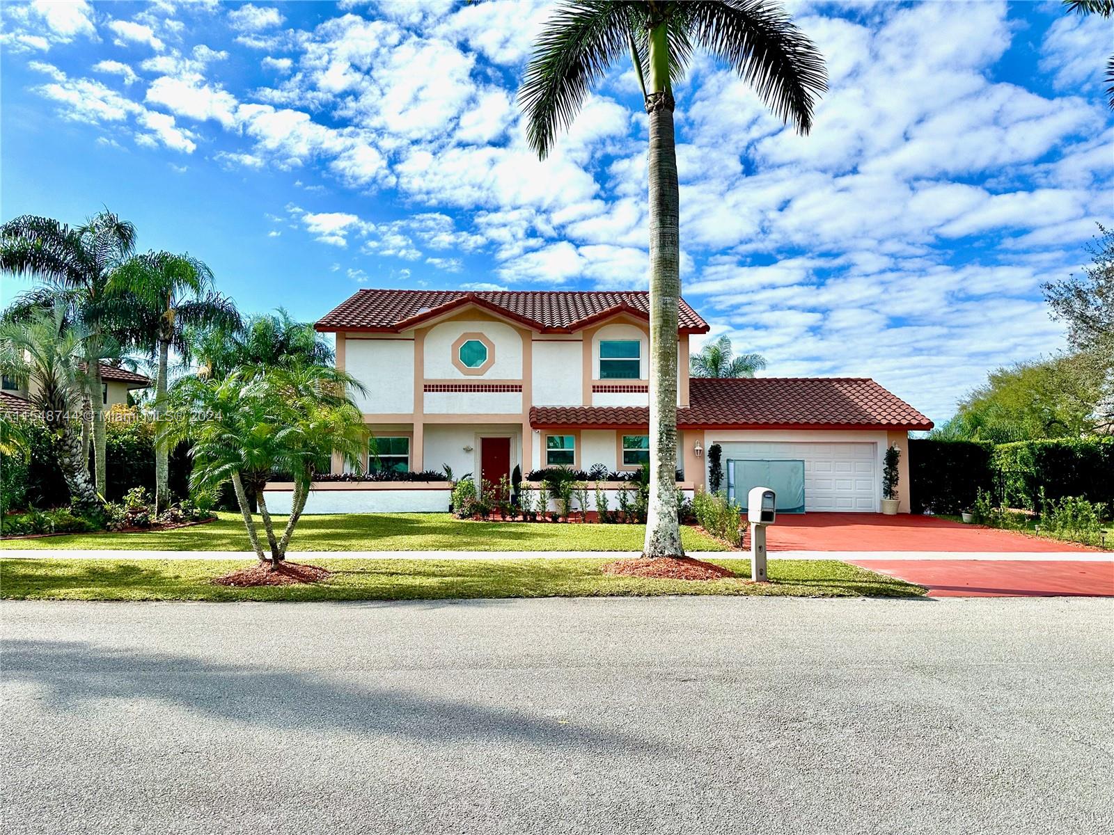 6101 Falconsgate Ave, Davie, FL, 33331 United States, 3 Bedrooms Bedrooms, ,2 BathroomsBathrooms,Residential,For Sale,Falconsgate Ave,A11548744