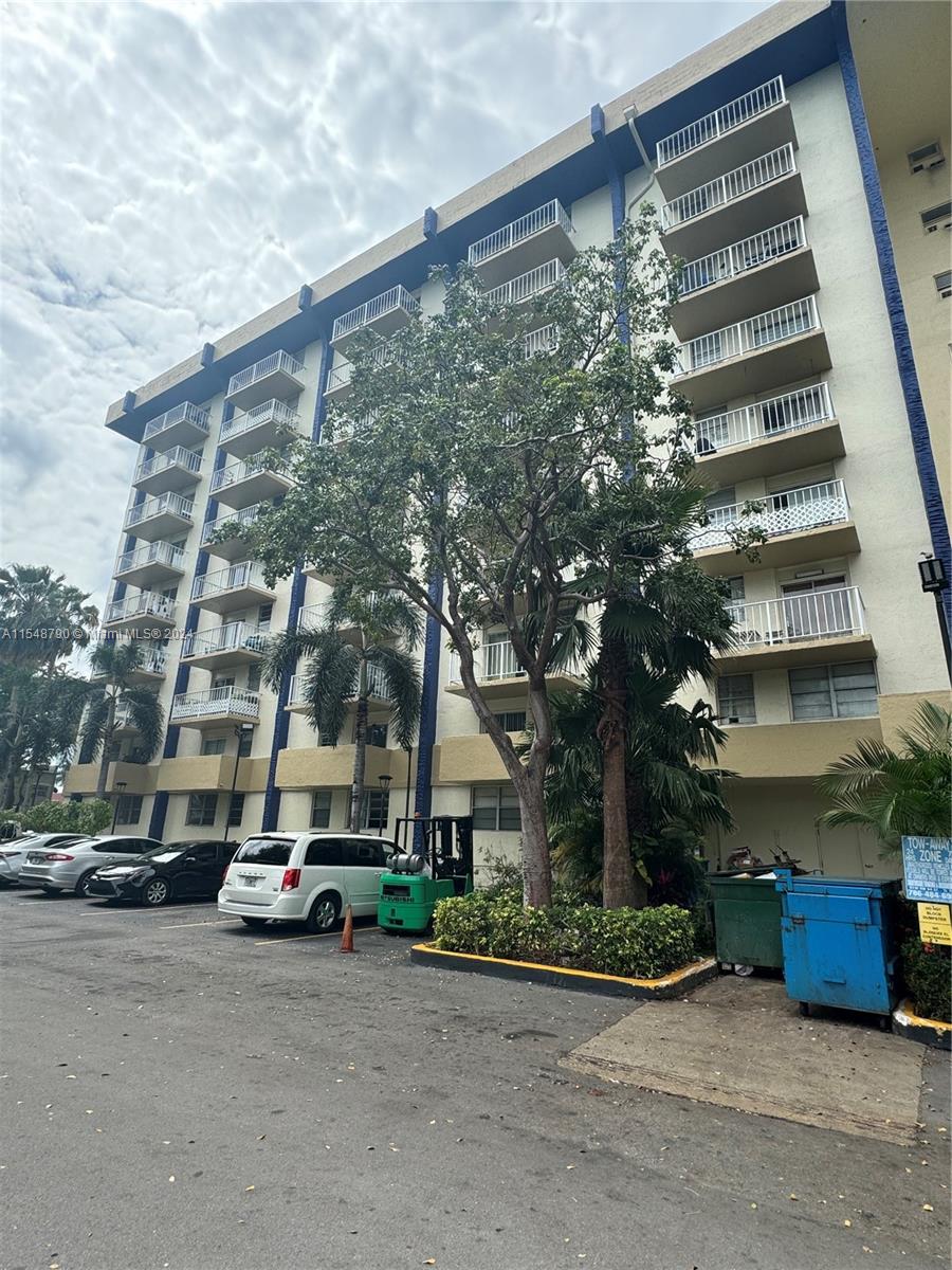 4550 9th St, Miami, FL, 33126 United States, 1 Bedroom Bedrooms, ,1 BathroomBathrooms,Residential,For Sale,9th St,A11548790