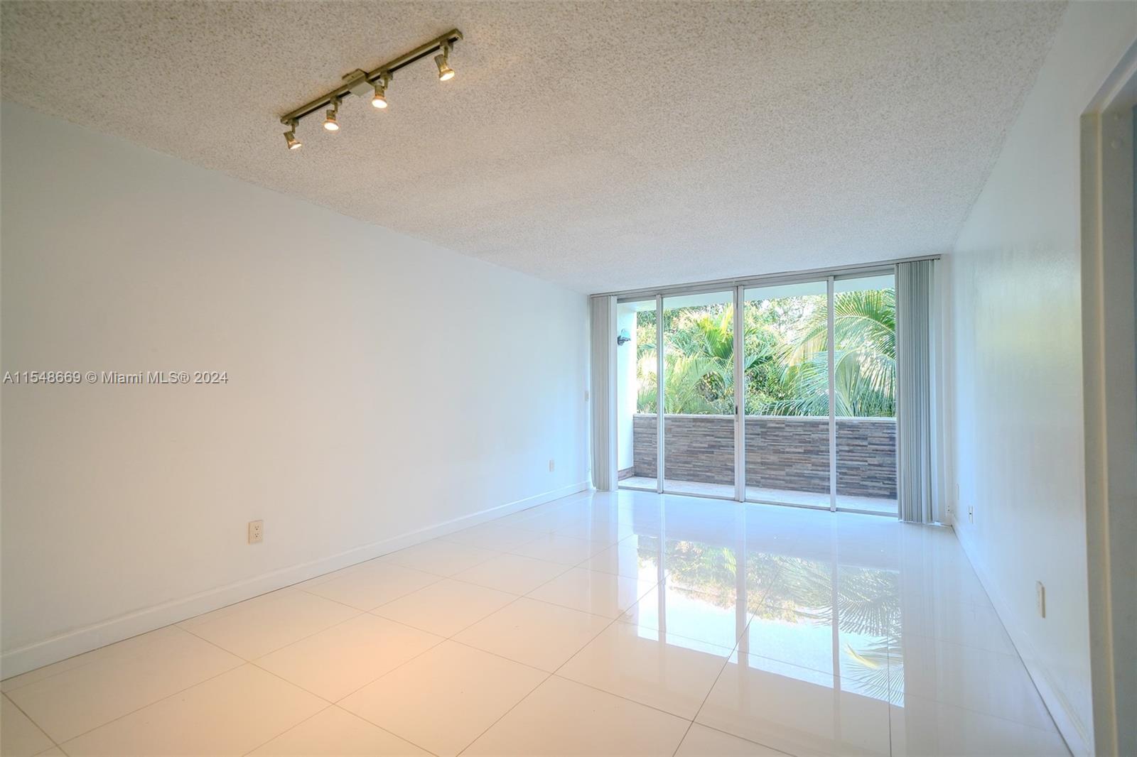 2160 SW 16th Ave 317, Miami, Florida 33145, 1 Bedroom Bedrooms, ,1 BathroomBathrooms,Residential,For Sale,2160 SW 16th Ave 317,A11548669