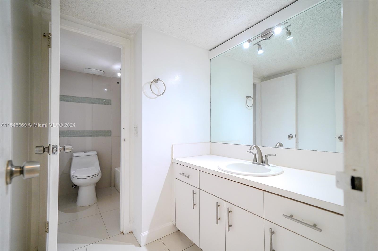 2160 SW 16th Ave 317, Miami, Florida 33145, 1 Bedroom Bedrooms, ,1 BathroomBathrooms,Residential,For Sale,2160 SW 16th Ave 317,A11548669