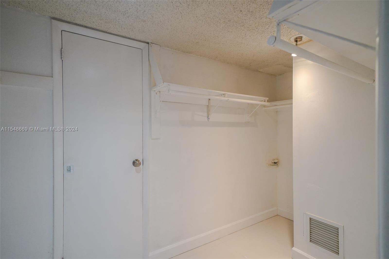 2160 SW 16th Ave 317, Miami, Florida 33145, 1 Bedroom Bedrooms, ,1 BathroomBathrooms,Residential,For Sale,2160 SW 16th Ave 317,A11548669