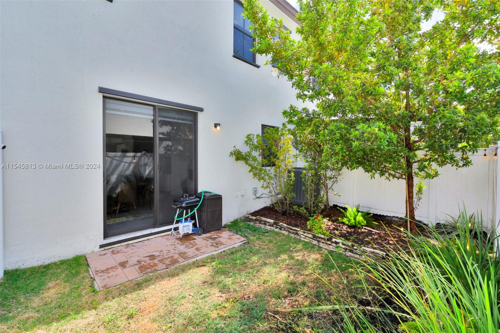 11034 33rd Ln, Hialeah Gardens, FL, 33018 United States, 3 Bedrooms Bedrooms, ,2 BathroomsBathrooms,Residential,For Sale,33rd Ln,A11545813