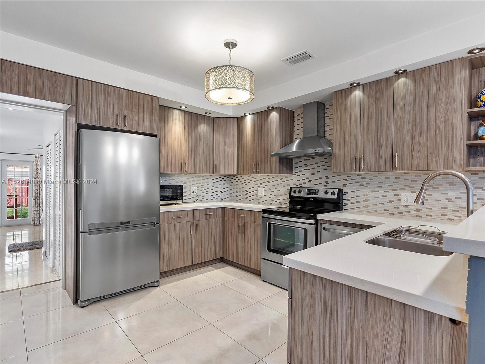 1327 Madison St, Hollywood, Florida 33019, 3 Bedrooms Bedrooms, ,2 BathroomsBathrooms,Residential,For Sale,1327 Madison St,A11526348