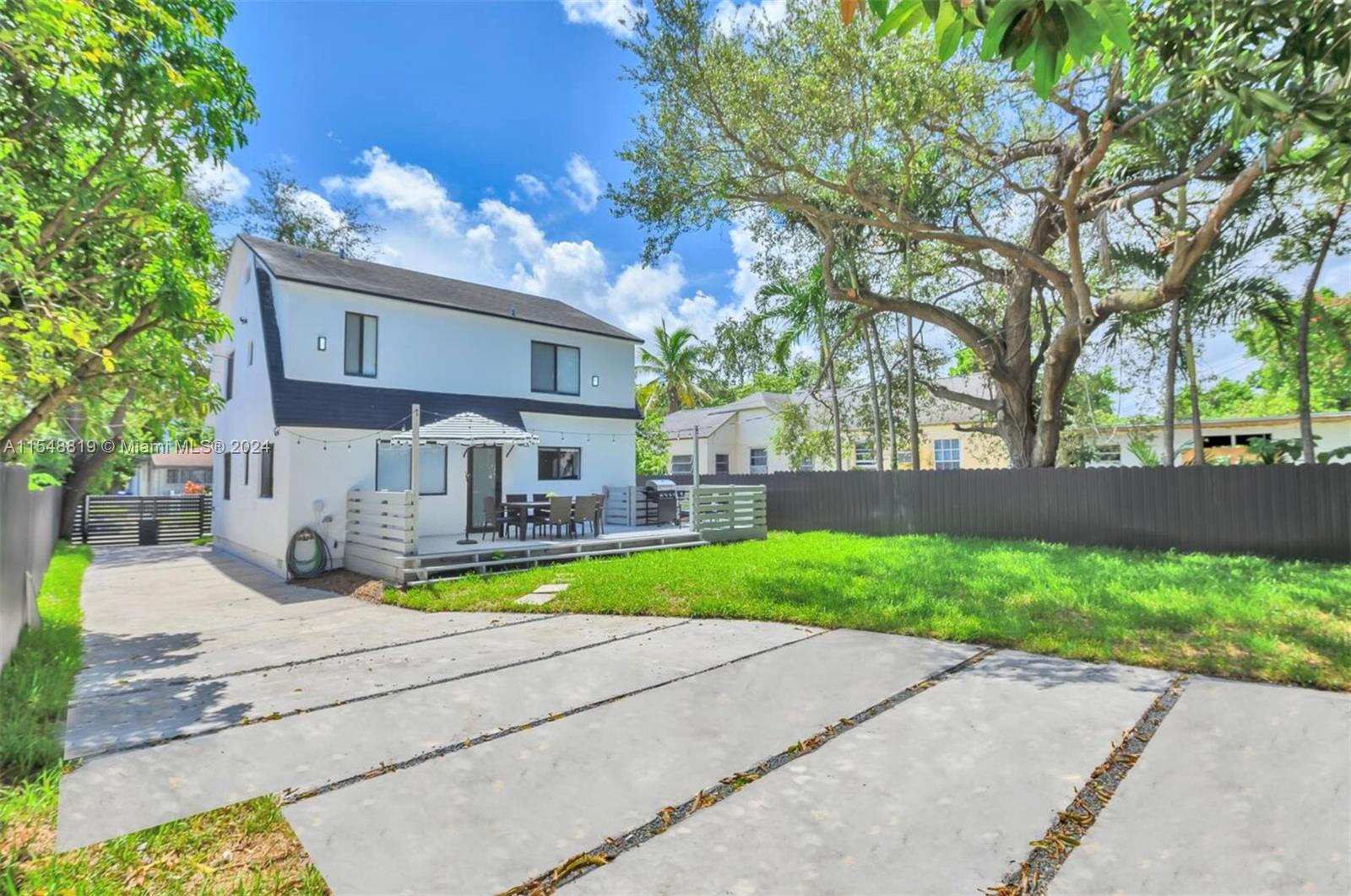 61 NE 50 TE, Miami, Florida 33137, 4 Bedrooms Bedrooms, ,3 BathroomsBathrooms,Residential,For Sale,61 NE 50 TE,A11548819
