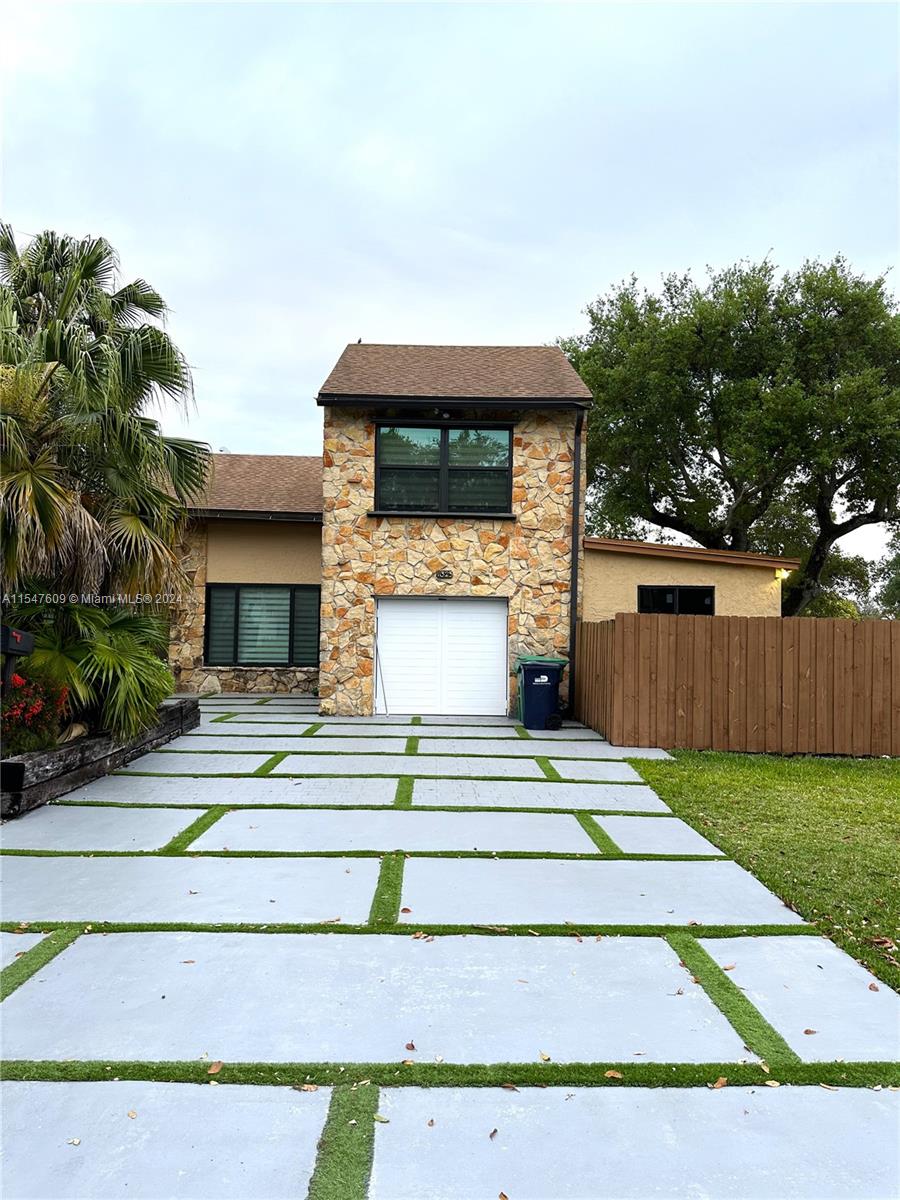 11323 SW 74th Ter  For Sale A11547609, FL