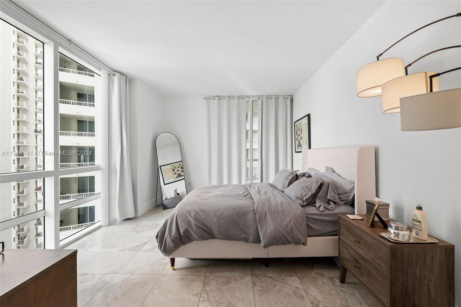 218 SE 14th St 1608, Miami, Florida 33131, 1 Bedroom Bedrooms, ,1 BathroomBathrooms,Residential,For Sale,218 SE 14th St 1608,A11548141