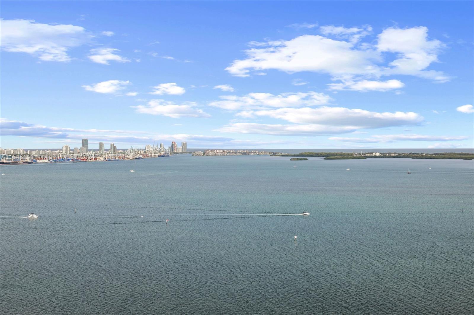 218 SE 14th St 1608, Miami, Florida 33131, 1 Bedroom Bedrooms, ,1 BathroomBathrooms,Residential,For Sale,218 SE 14th St 1608,A11548141