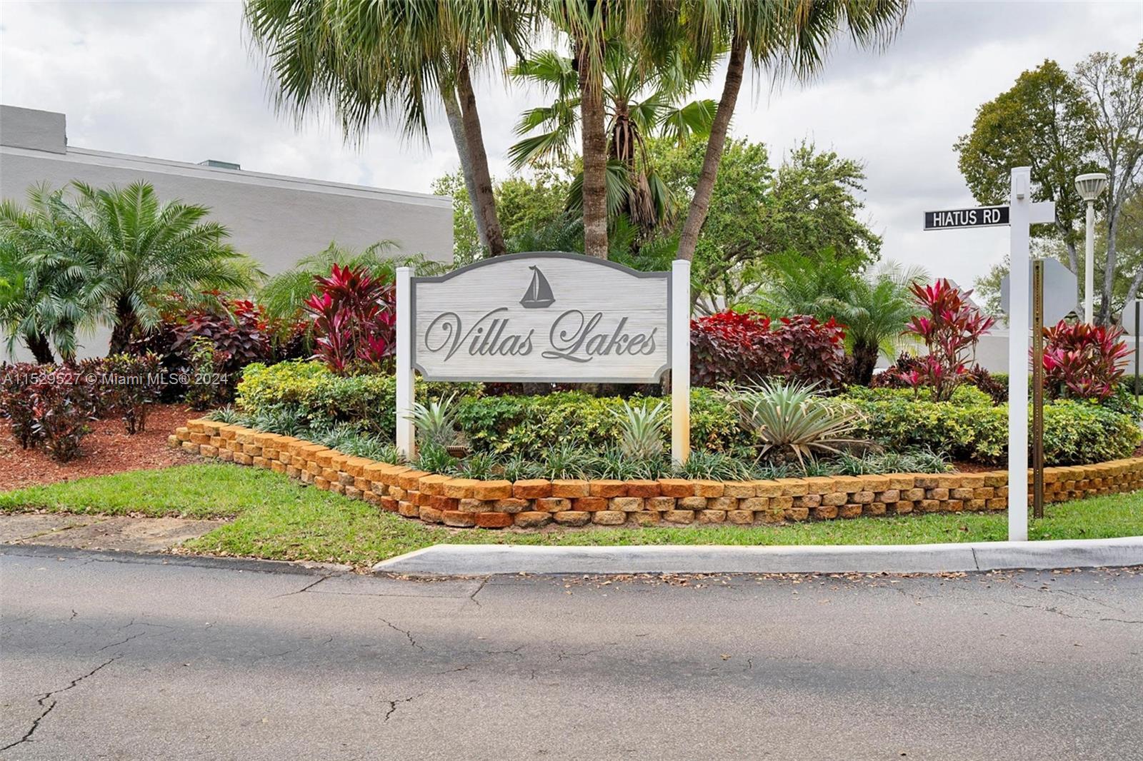 11354 16th St, Pembroke Pines, FL, 33026 United States, 3 Bedrooms Bedrooms, ,2 BathroomsBathrooms,Residential,For Sale,16th St,A11529527