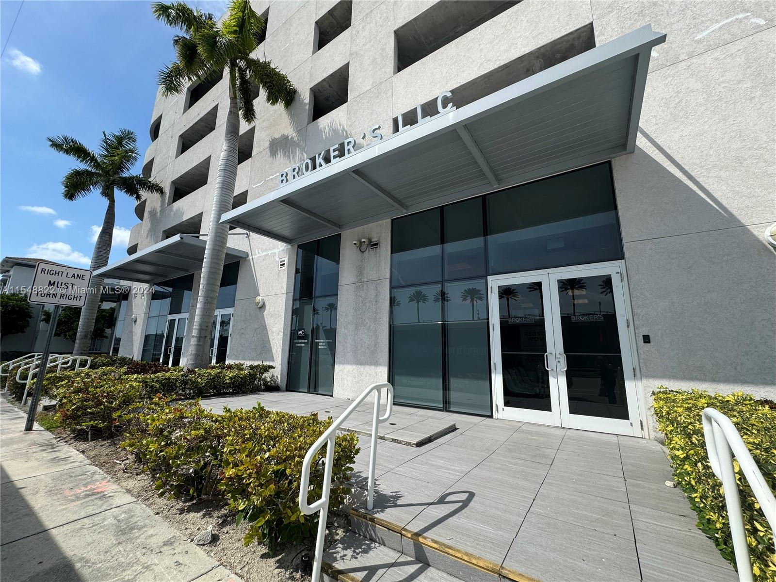 20200 W Dixie Hwy G07+G11, Miami, Florida 33180, ,Commercialsale,For Sale,20200 W Dixie Hwy G07+G11,A11548822