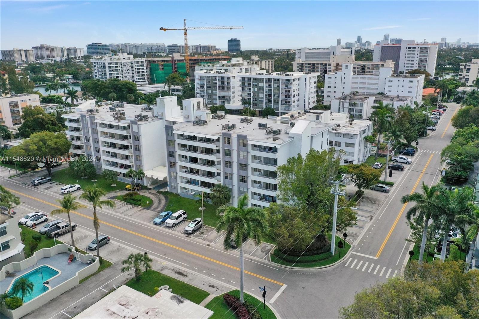 1080 94th St 406, Bay Harbor Islands, Florida 33154, 1 Bedroom Bedrooms, ,1 BathroomBathrooms,Residentiallease,For Rent,1080 94th St 406,A11548620