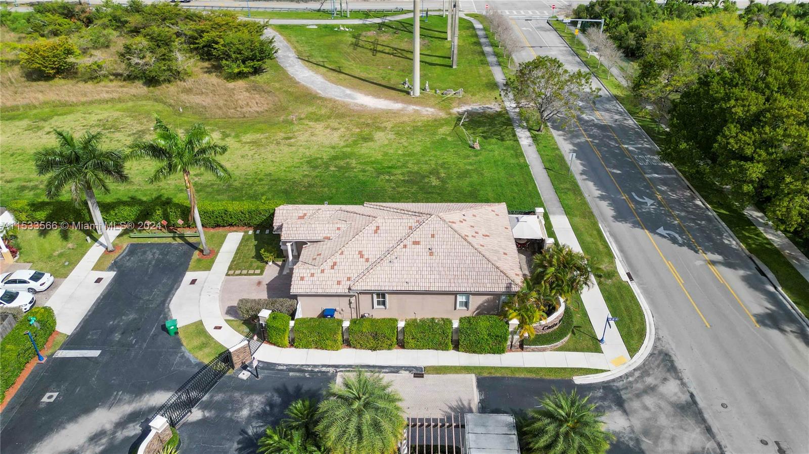 4891 112th Ct, Doral, FL, 33178 United States, 3 Bedrooms Bedrooms, ,2 BathroomsBathrooms,Residential,For Sale,112th Ct,A11533566