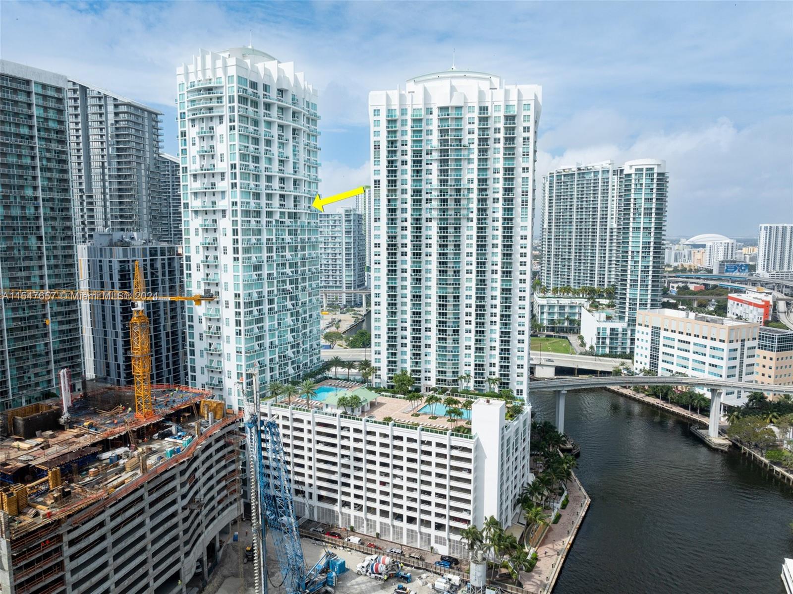 41 SE 5th St 1815, Miami, Florida 33131, 1 Bedroom Bedrooms, 1 Room Rooms,1 BathroomBathrooms,Residential,For Sale,41 SE 5th St 1815,A11547657