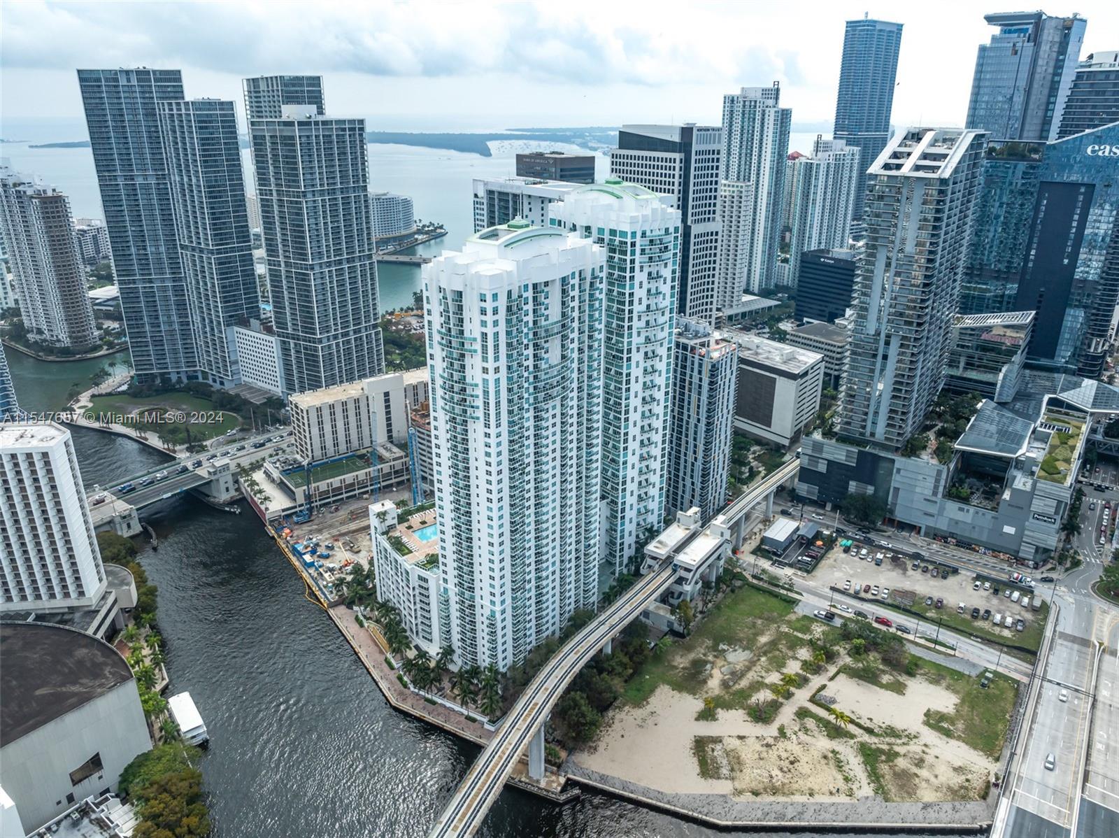 41 SE 5th St 1815, Miami, Florida 33131, 1 Bedroom Bedrooms, 1 Room Rooms,1 BathroomBathrooms,Residential,For Sale,41 SE 5th St 1815,A11547657