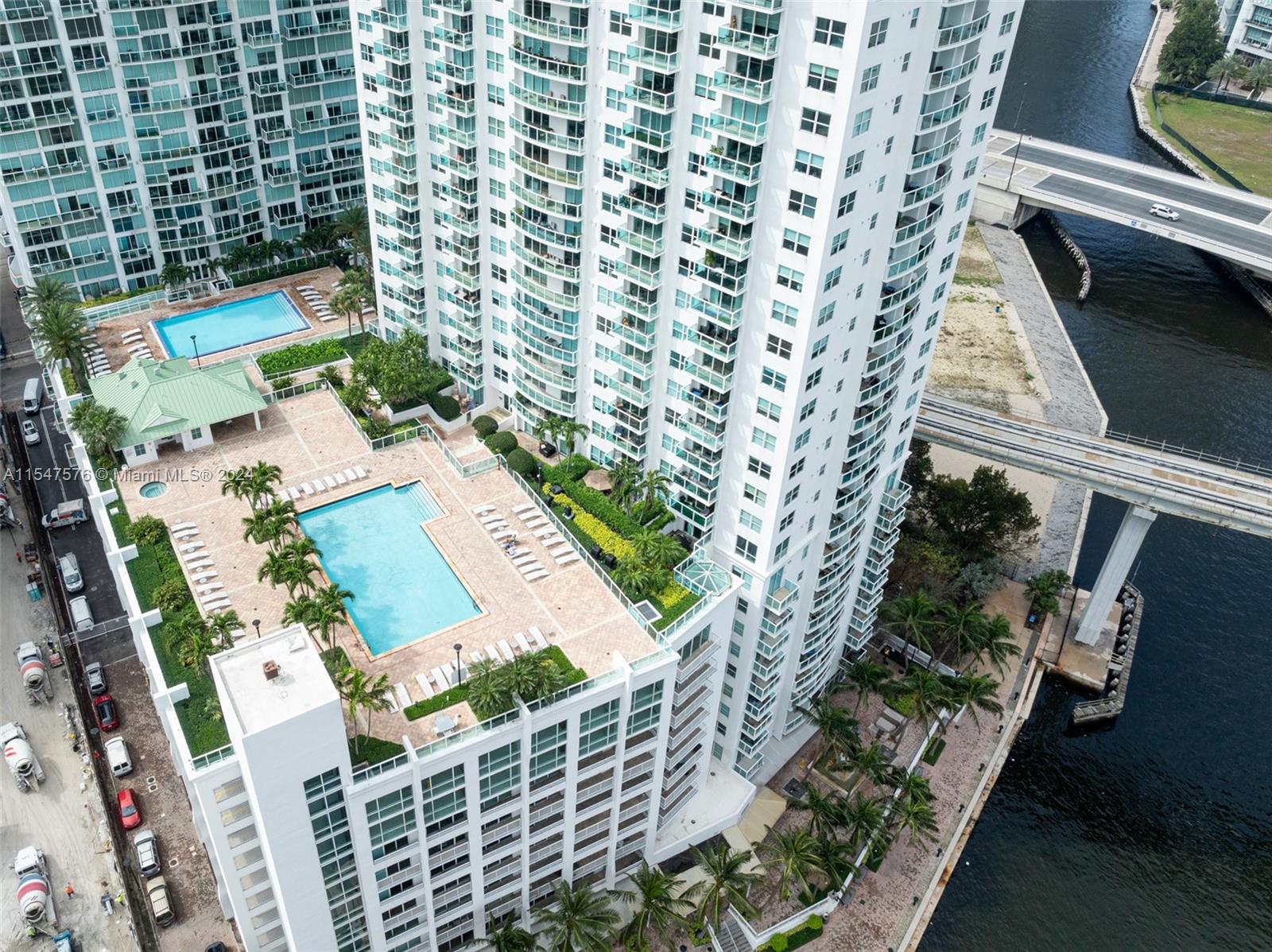 41 SE 5th St 2006, Miami, Florida 33131, 1 Bedroom Bedrooms, ,1 BathroomBathrooms,Residential,For Sale,41 SE 5th St 2006,A11547576