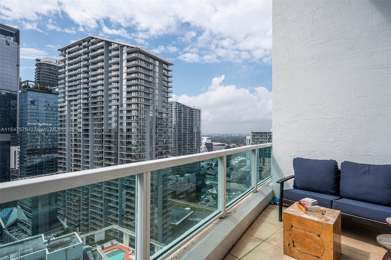 41 SE 5th St 2006, Miami, Florida 33131, 1 Bedroom Bedrooms, ,1 BathroomBathrooms,Residential,For Sale,41 SE 5th St 2006,A11547576