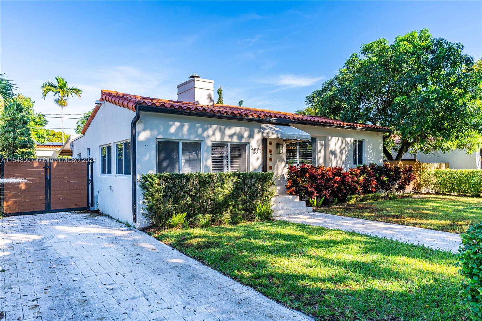 1871 21st Ter, Miami, FL, 33145 United States, 3 Bedrooms Bedrooms, ,2 BathroomsBathrooms,Residential,For Sale,21st Ter,A11548097