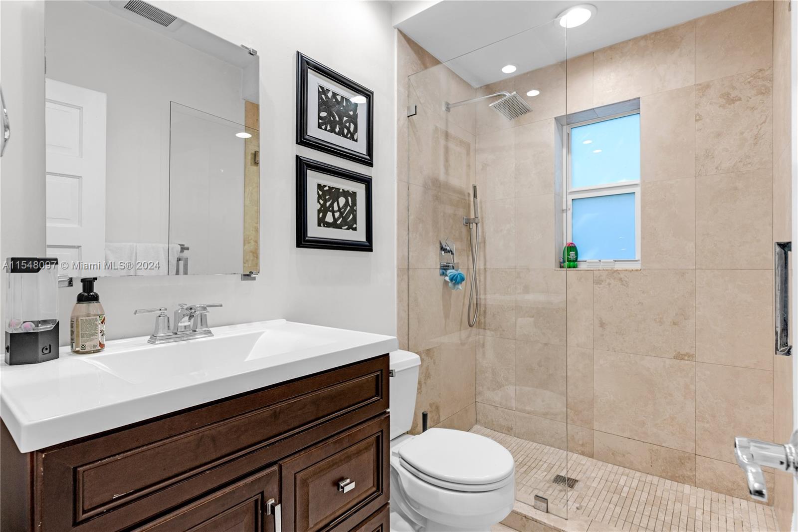 1871 SW 21st Ter, Miami, Florida 33145, 3 Bedrooms Bedrooms, ,2 BathroomsBathrooms,Residential,For Sale,1871 SW 21st Ter,A11548097