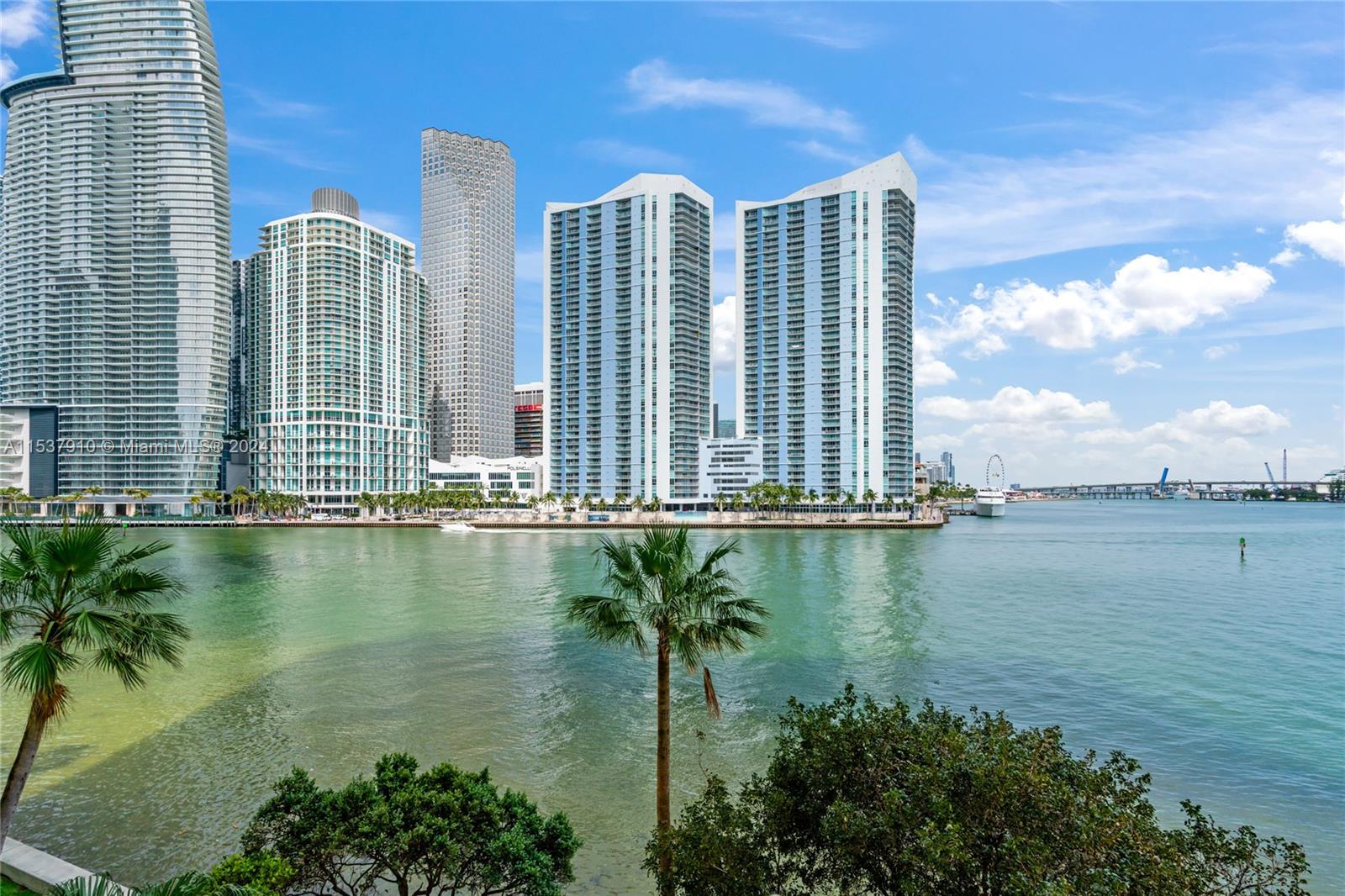 888 Brickell Key Dr, Miami, FL, 33131 United States, 2 Bedrooms Bedrooms, ,2 BathroomsBathrooms,Residential,For Sale,Brickell Key Dr,A11537910