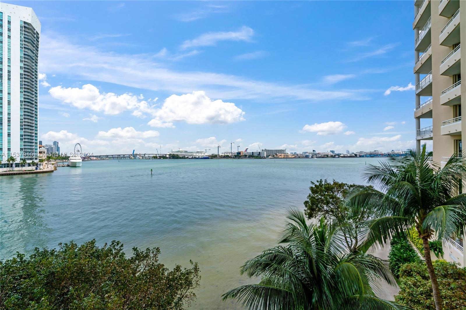 888 Brickell Key Dr, Miami, FL, 33131 United States, 2 Bedrooms Bedrooms, ,2 BathroomsBathrooms,Residential,For Sale,Brickell Key Dr,A11537910