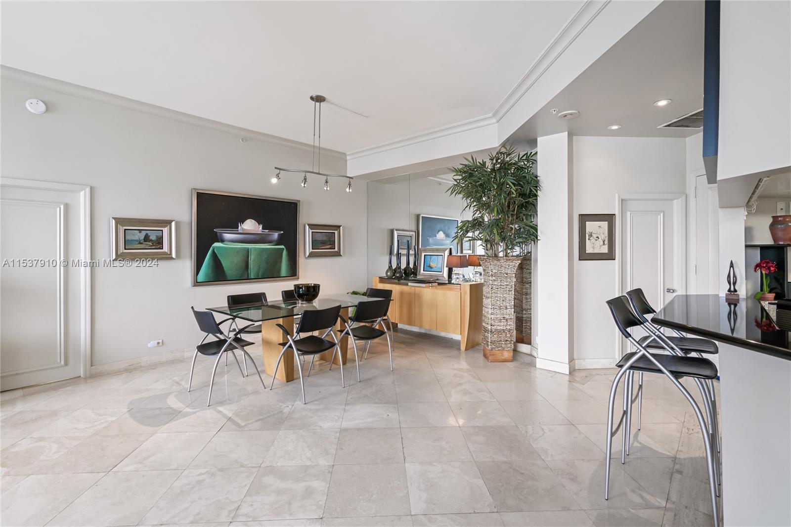 888 Brickell Key Dr 408, Miami, Florida 33131, 2 Bedrooms Bedrooms, ,2 BathroomsBathrooms,Residential,For Sale,888 Brickell Key Dr 408,A11537910