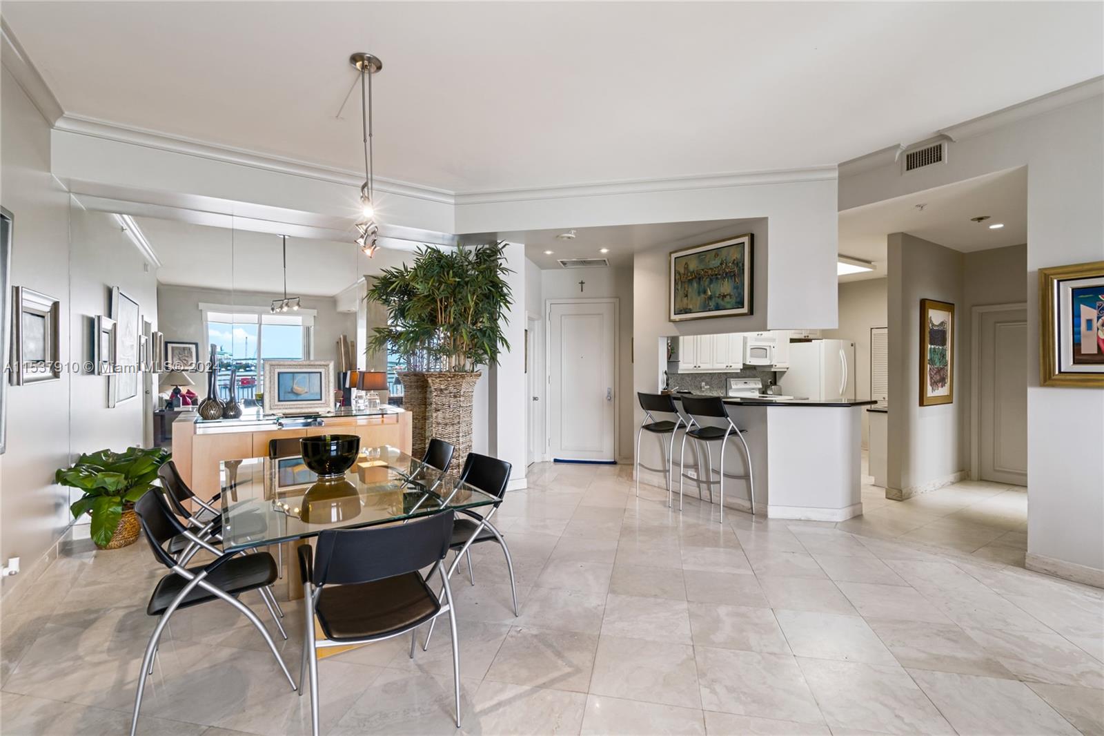 888 Brickell Key Dr 408, Miami, Florida 33131, 2 Bedrooms Bedrooms, ,2 BathroomsBathrooms,Residential,For Sale,888 Brickell Key Dr 408,A11537910