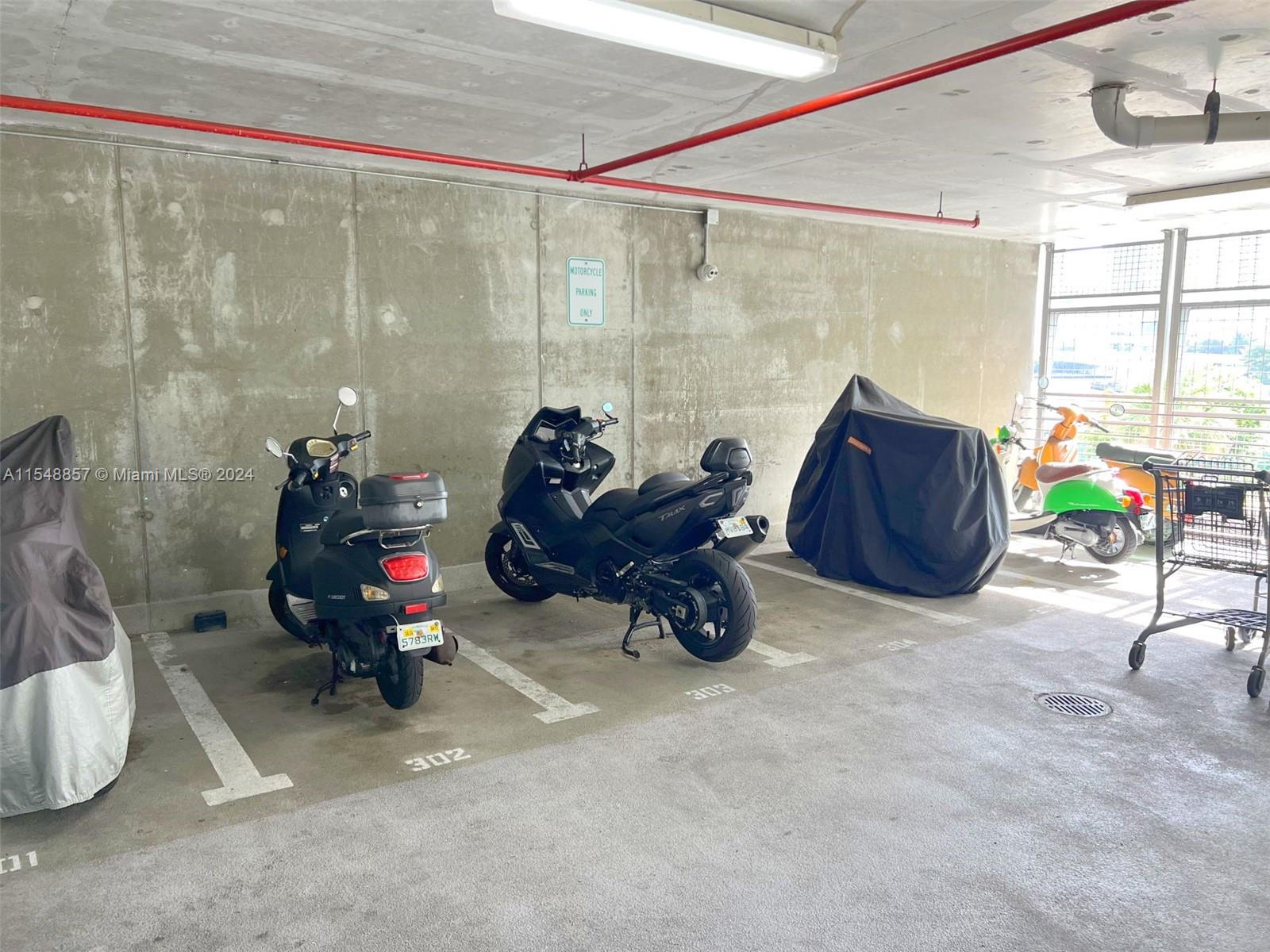 690 SW 1st Ct 1032, Miami, Florida 33130, 1 Bedroom Bedrooms, ,1 BathroomBathrooms,Residential,For Sale,690 SW 1st Ct 1032,A11548857