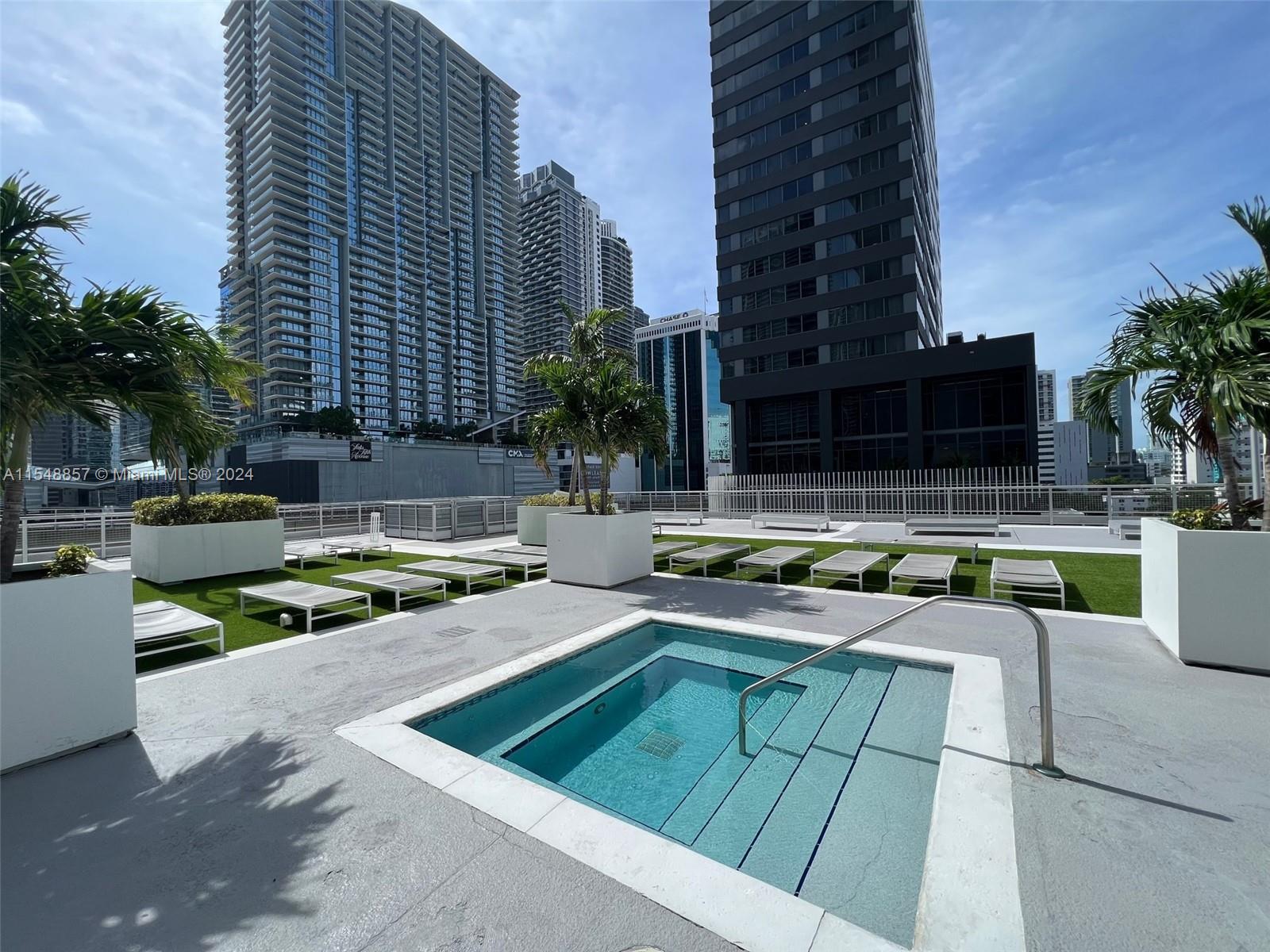 690 SW 1st Ct 1032, Miami, Florida 33130, 1 Bedroom Bedrooms, ,1 BathroomBathrooms,Residential,For Sale,690 SW 1st Ct 1032,A11548857