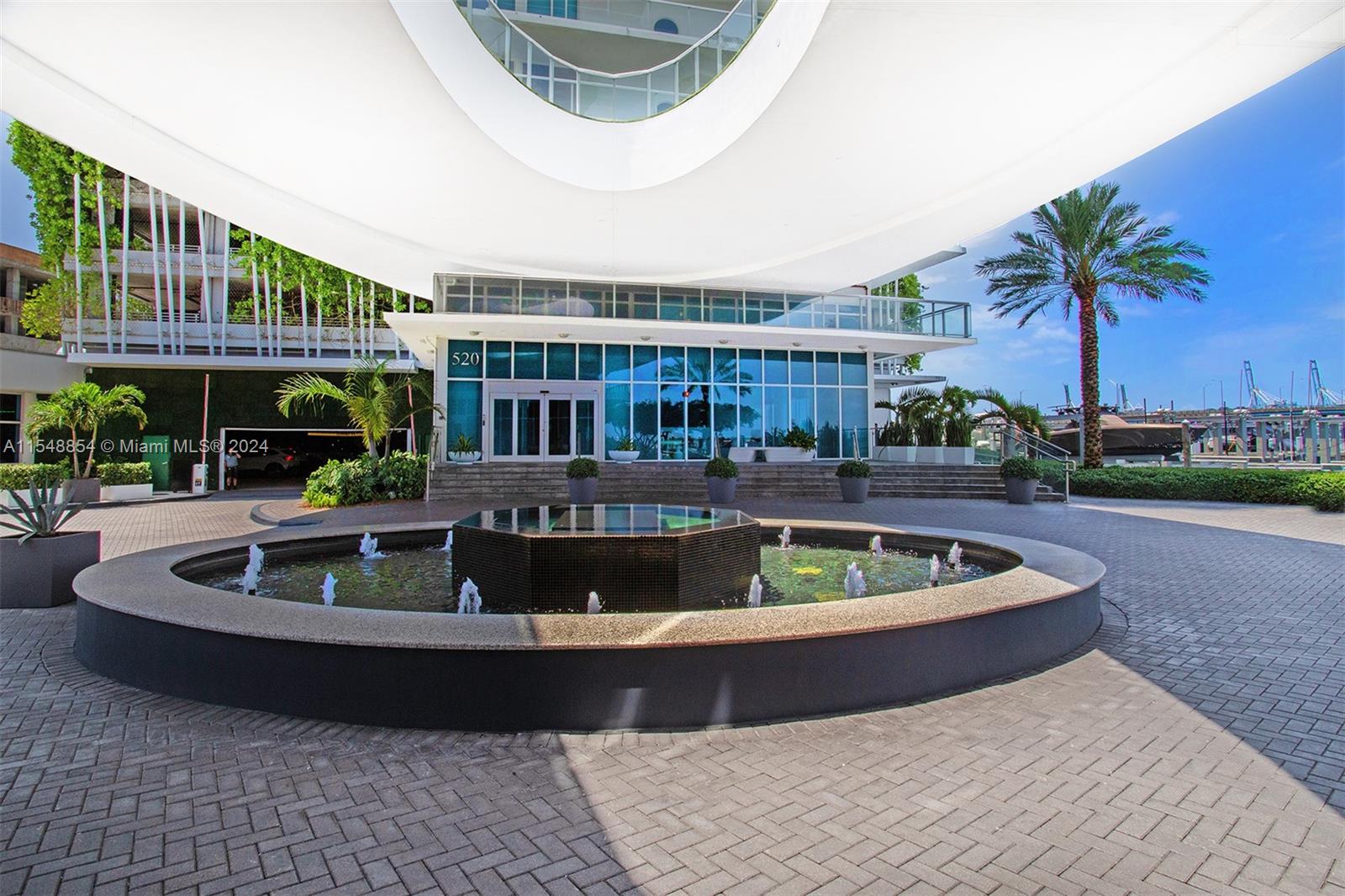 520 West Ave 2202, Miami Beach, Florida 33139, 2 Bedrooms Bedrooms, ,3 BathroomsBathrooms,Residentiallease,For Rent,520 West Ave 2202,A11548854