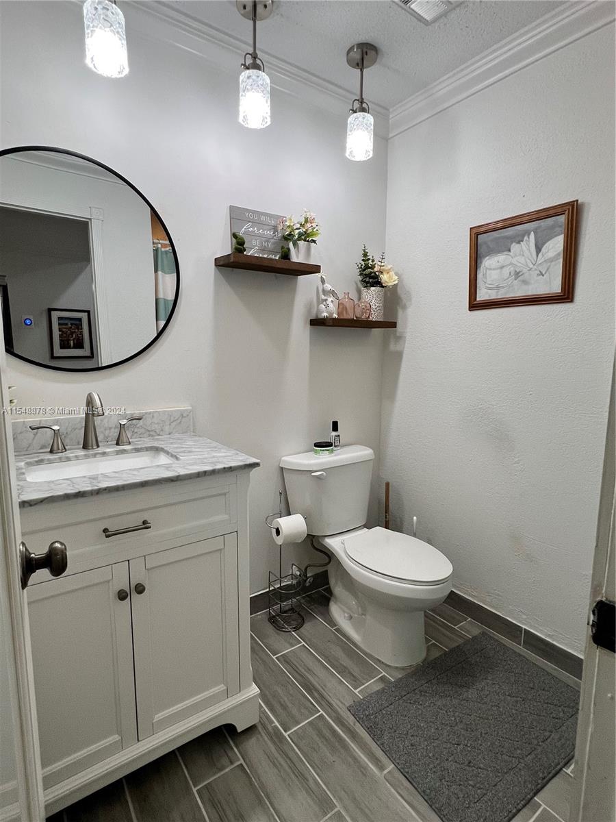 17274 NW 60th Ct, Hialeah, Florida 33015, 2 Bedrooms Bedrooms, ,2 BathroomsBathrooms,Residential,For Sale,17274 NW 60th Ct,A11548878