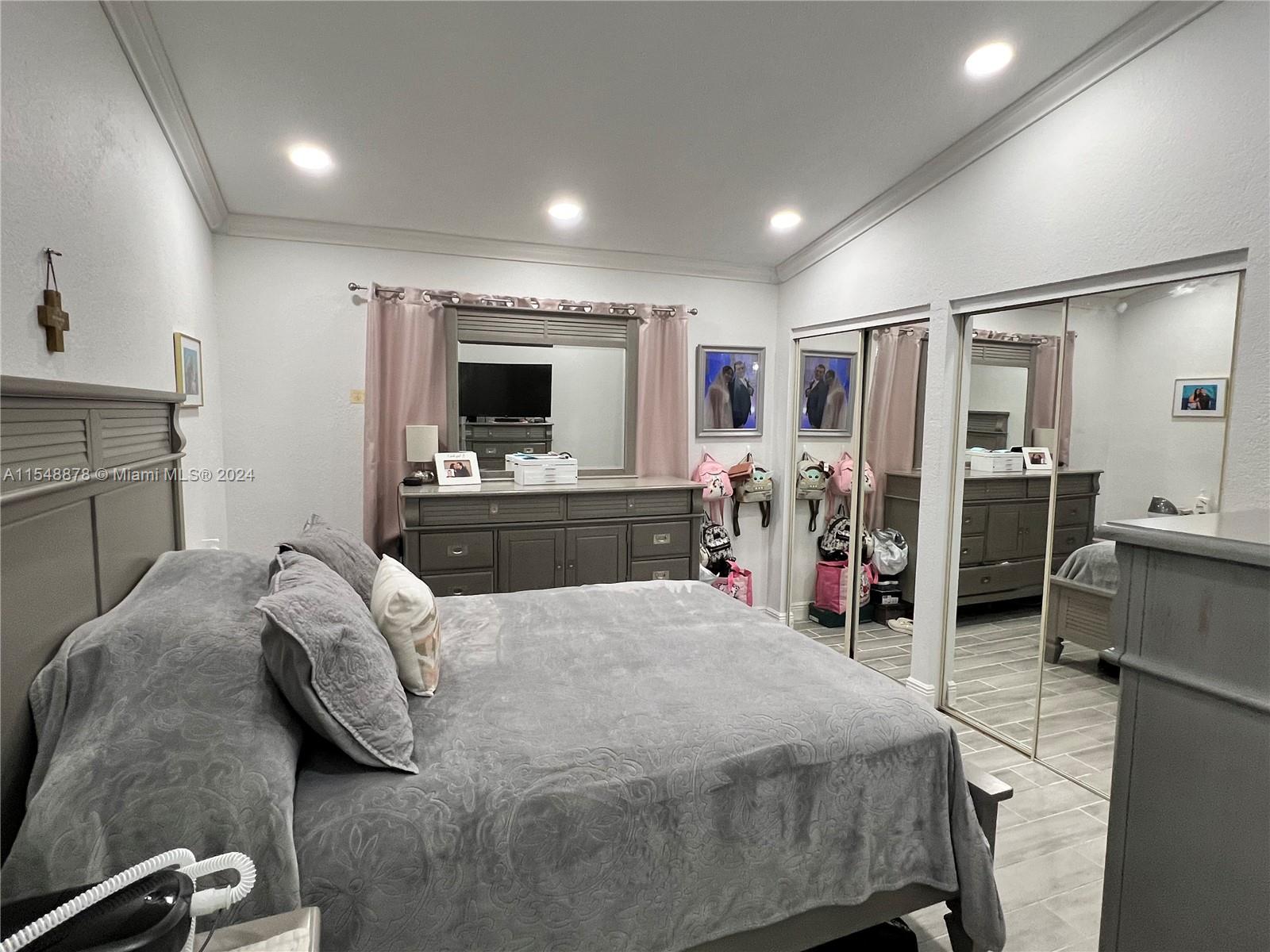 17274 NW 60th Ct, Hialeah, Florida 33015, 2 Bedrooms Bedrooms, ,2 BathroomsBathrooms,Residential,For Sale,17274 NW 60th Ct,A11548878