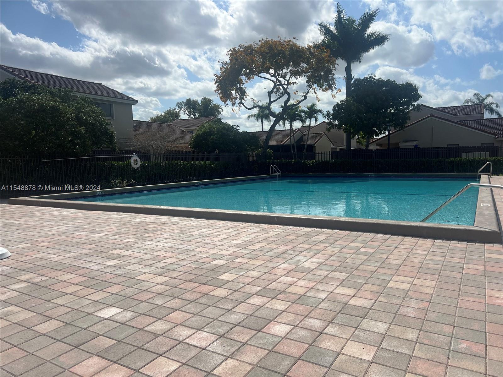 17274 60th Ct, Hialeah, FL, 33015 United States, 2 Bedrooms Bedrooms, ,2 BathroomsBathrooms,Residential,For Sale,60th Ct,A11548878