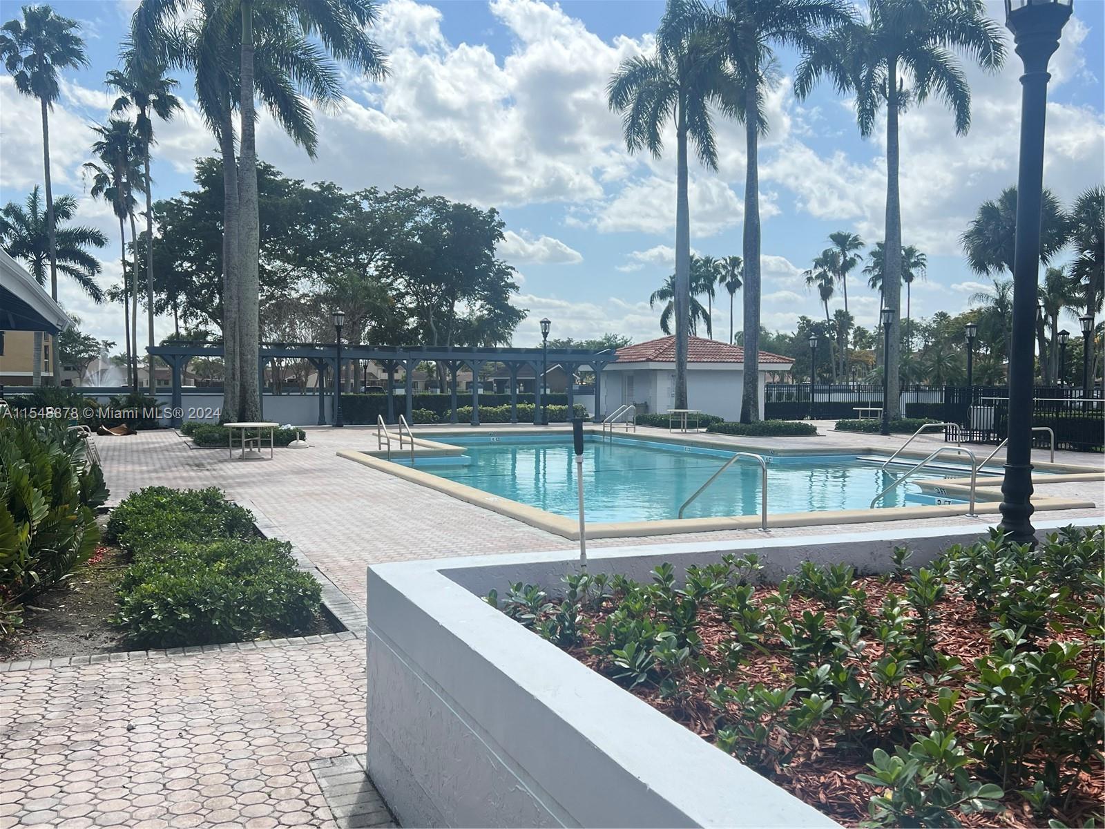 17274 NW 60th Ct, Hialeah, Florida 33015, 2 Bedrooms Bedrooms, ,2 BathroomsBathrooms,Residential,For Sale,17274 NW 60th Ct,A11548878