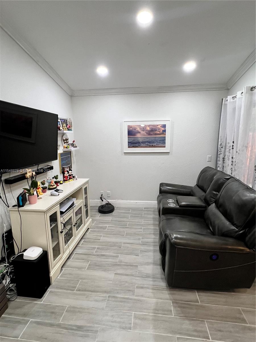 17274 NW 60th Ct, Hialeah, Florida 33015, 2 Bedrooms Bedrooms, ,2 BathroomsBathrooms,Residential,For Sale,17274 NW 60th Ct,A11548878