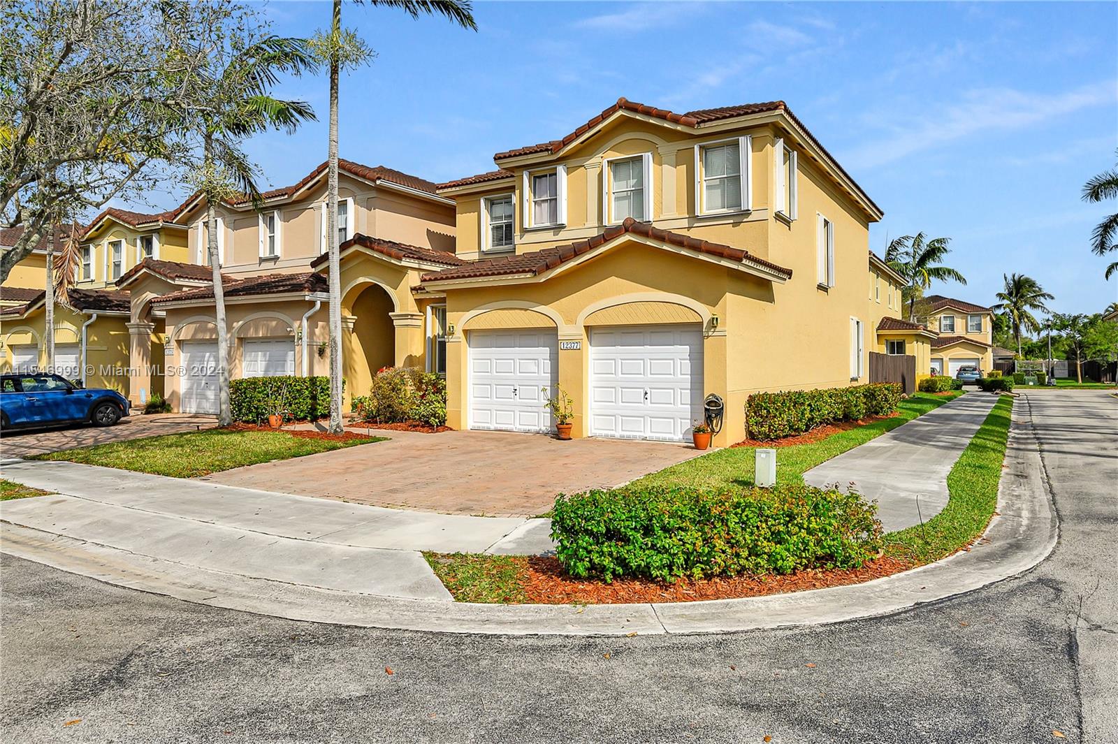 12377 SW 125th St  For Sale A11546999, FL