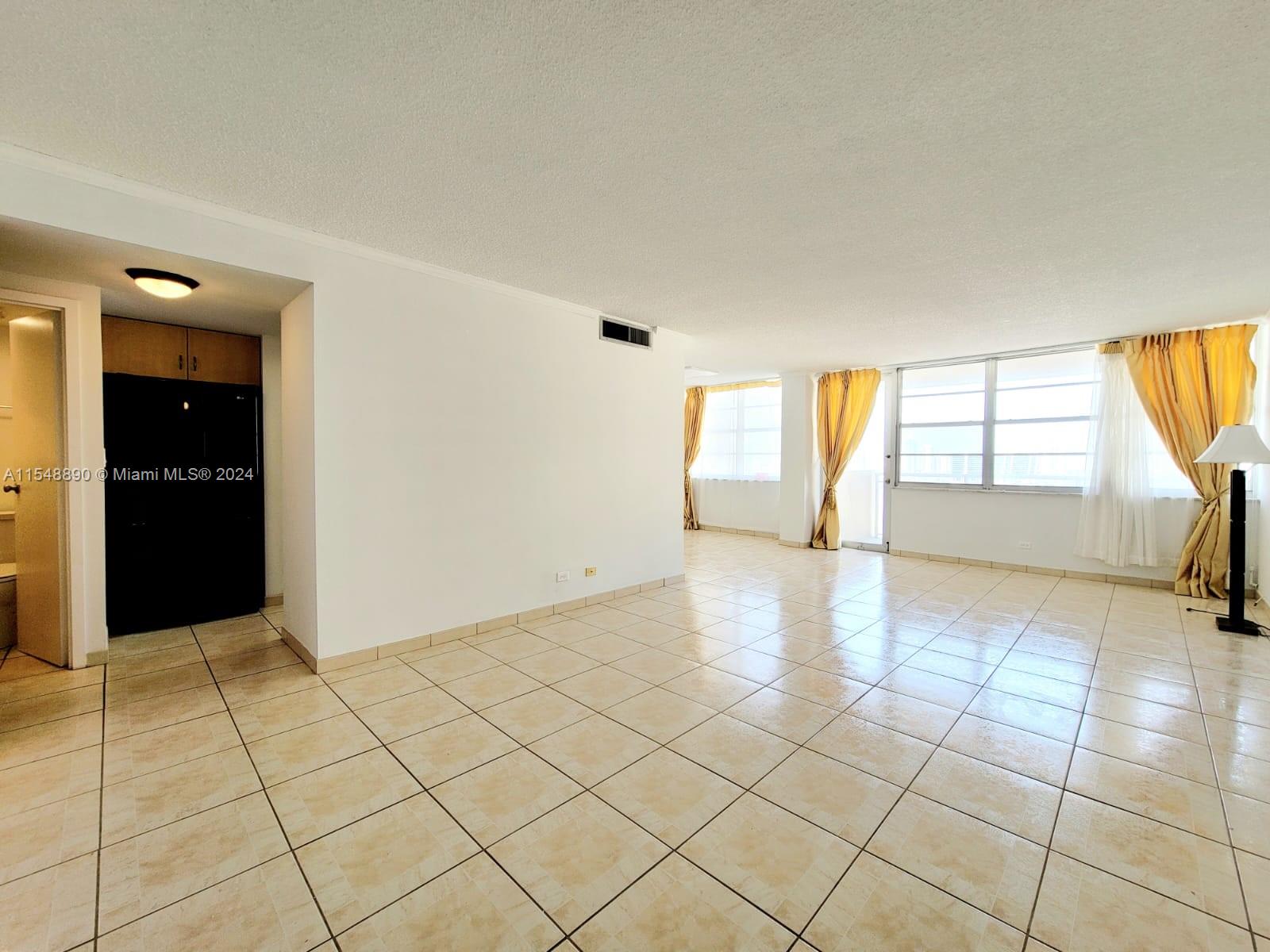 250 174th St, Sunny Isles Beach, FL, 33160 United States, 1 Bedroom Bedrooms, ,1 BathroomBathrooms,Residential,For Sale,174th St,A11548890