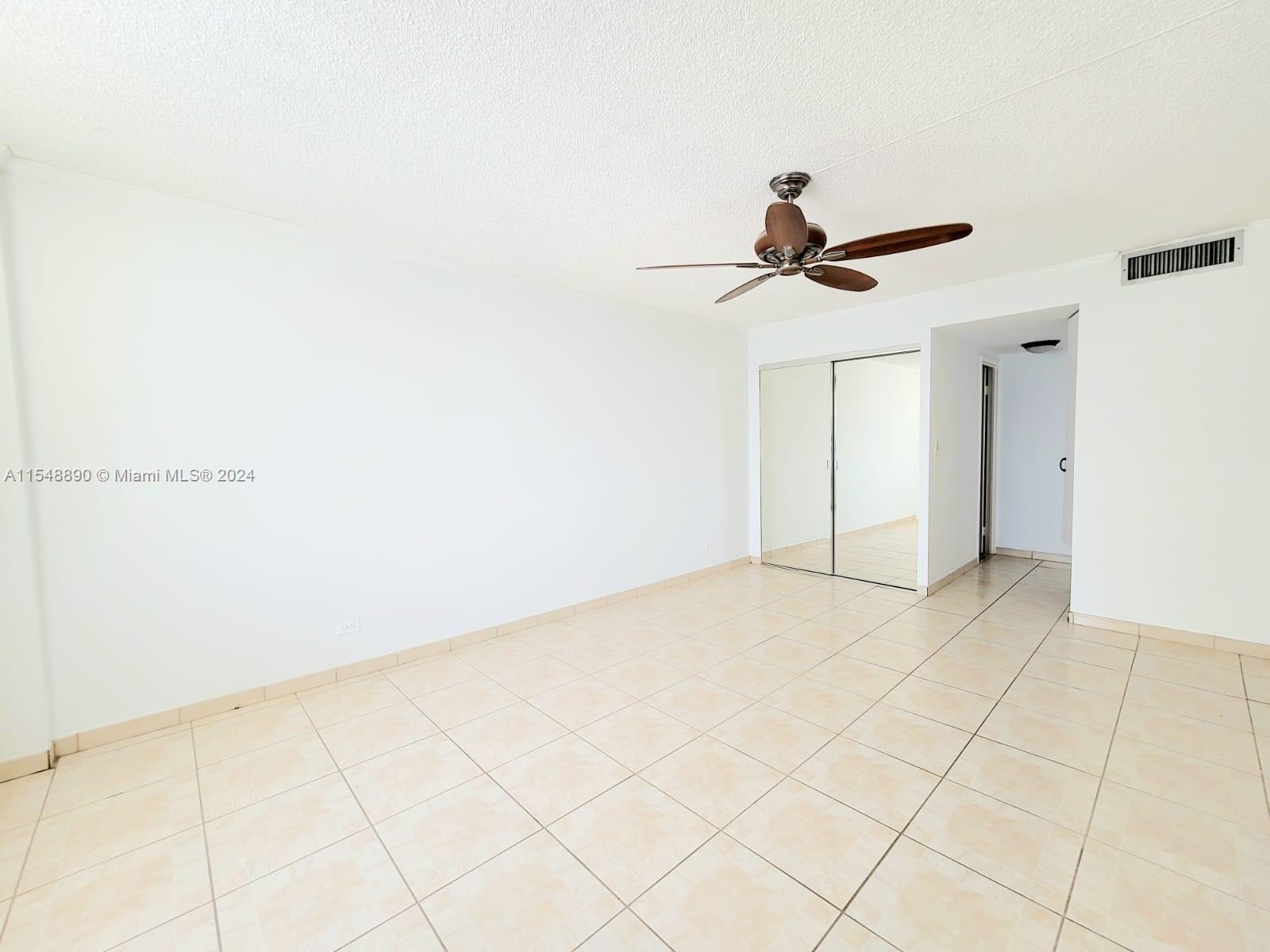 250 174th St, Sunny Isles Beach, FL, 33160 United States, 1 Bedroom Bedrooms, ,1 BathroomBathrooms,Residential,For Sale,174th St,A11548890