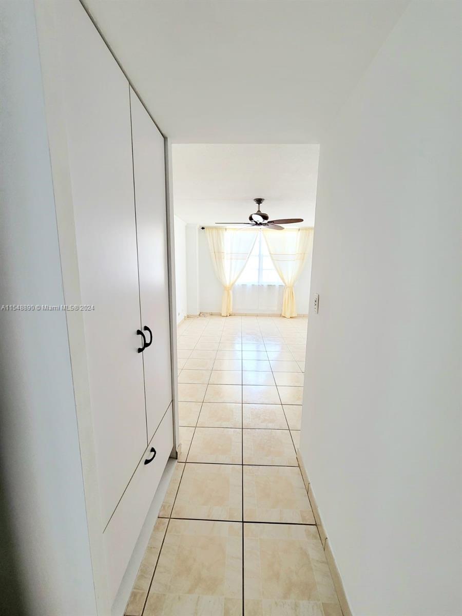 250 174th St, Sunny Isles Beach, FL, 33160 United States, 1 Bedroom Bedrooms, ,1 BathroomBathrooms,Residential,For Sale,174th St,A11548890