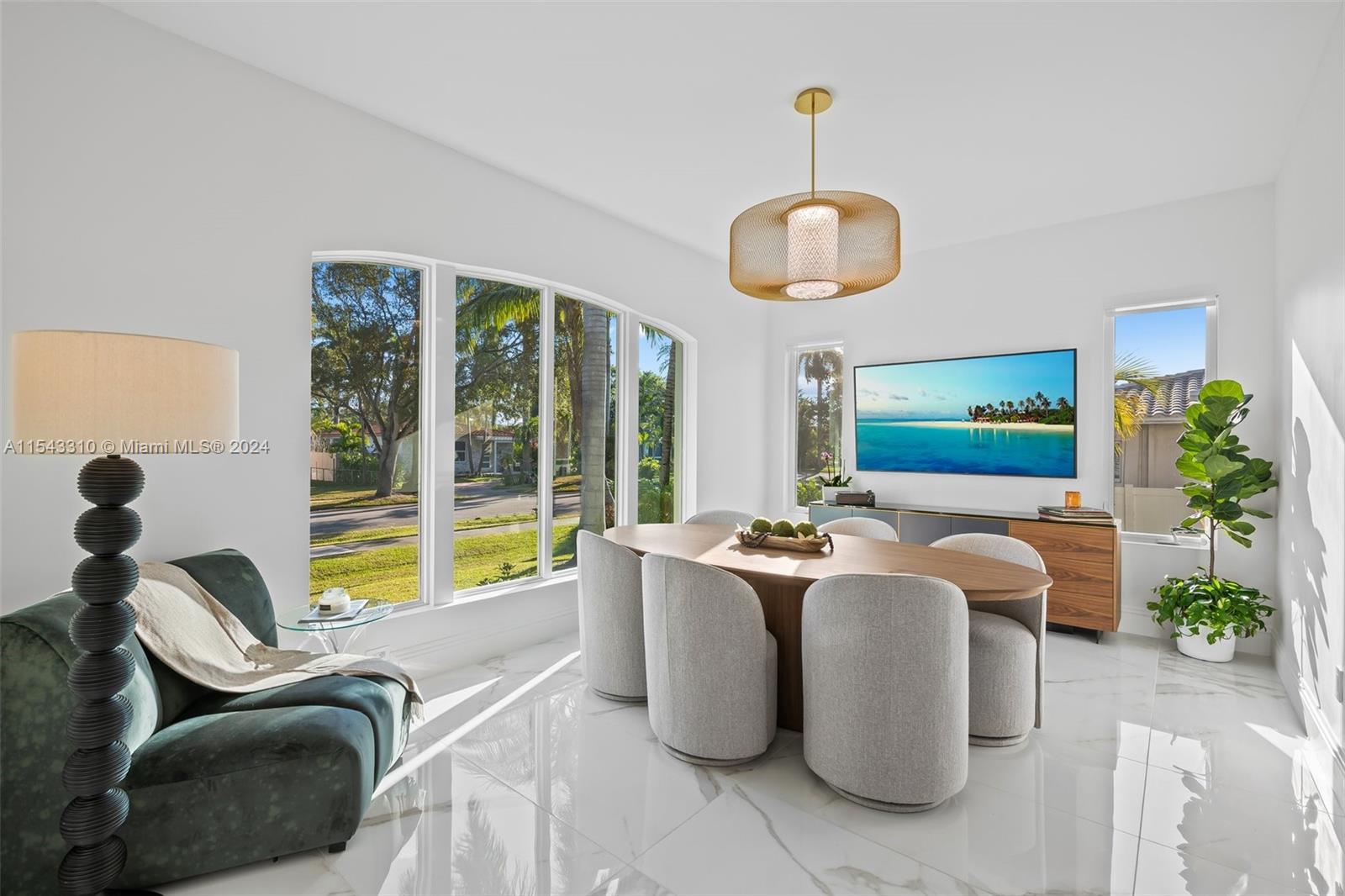 1333 Madison St, Hollywood, Florida 33019, 3 Bedrooms Bedrooms, ,2 BathroomsBathrooms,Residential,For Sale,1333 Madison St,A11543310