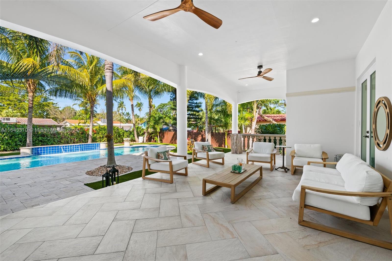 1333 Madison St, Hollywood, Florida 33019, 3 Bedrooms Bedrooms, ,2 BathroomsBathrooms,Residential,For Sale,1333 Madison St,A11543310